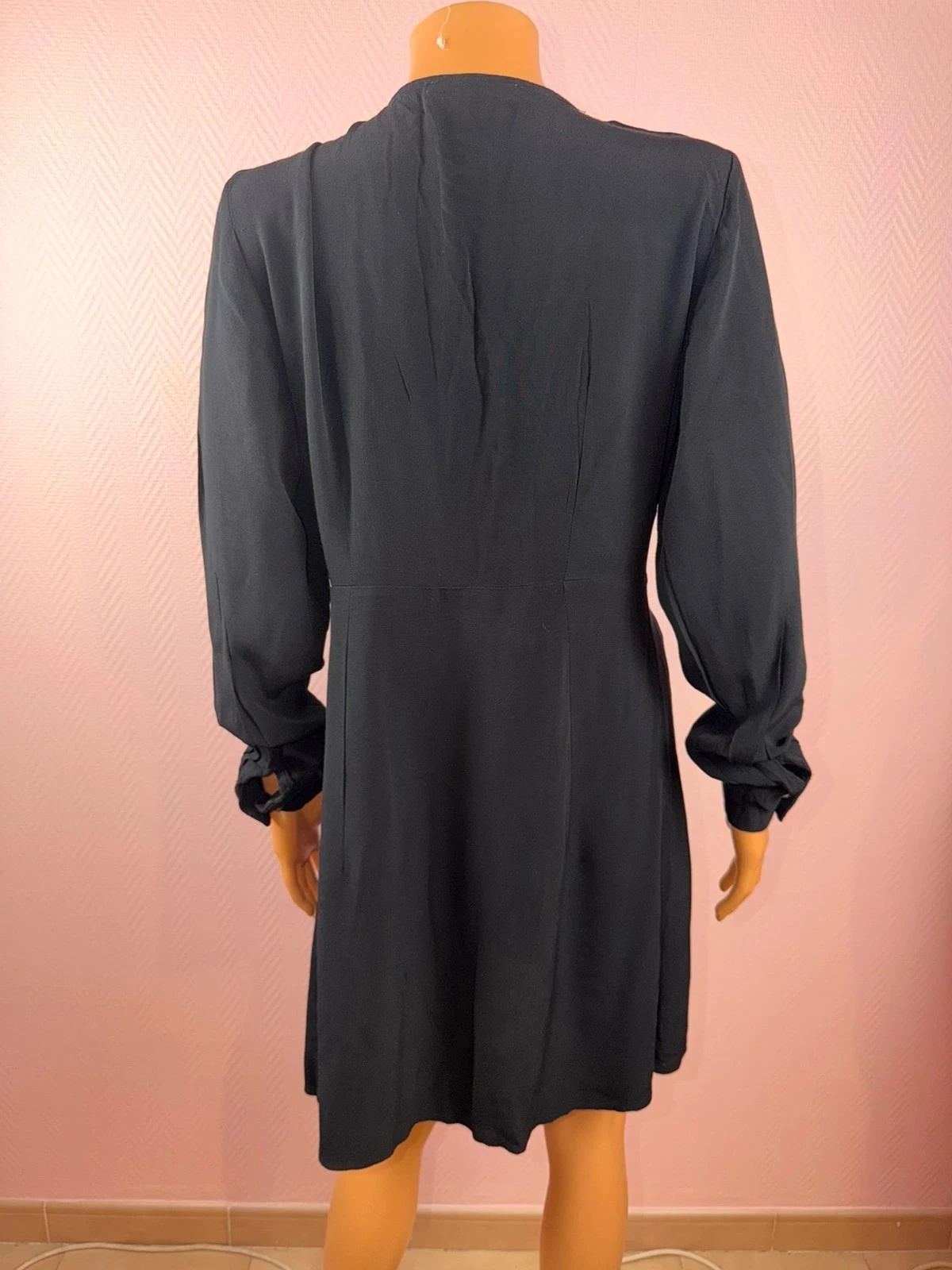 Robe femme commode, très bon état taille M – photo 3